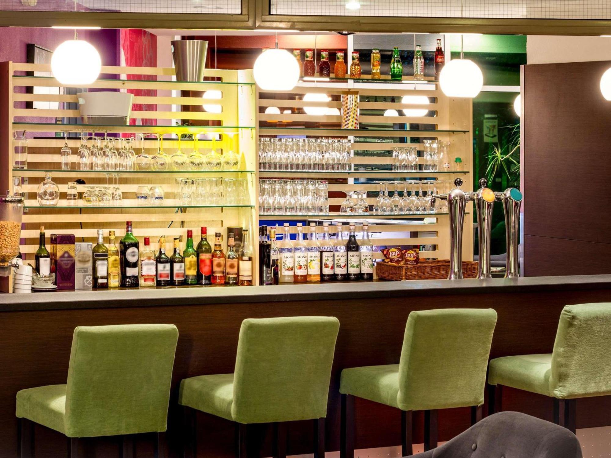 Ibis Styles Bethune Bruay La Buissiere Экстерьер фото